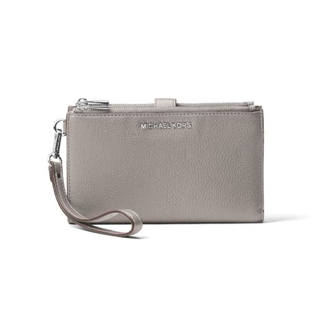 michael kors pearl grey wristlet